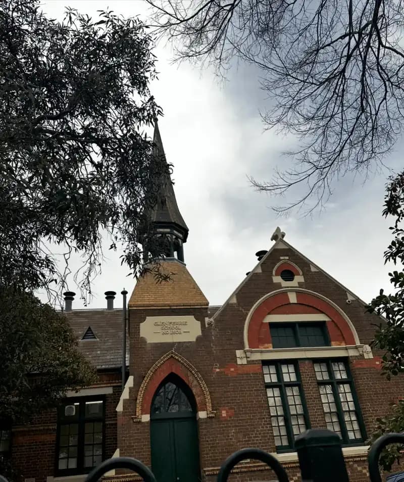 Illustrative campus setting for Lycée Charles de Foucauld in Damascus