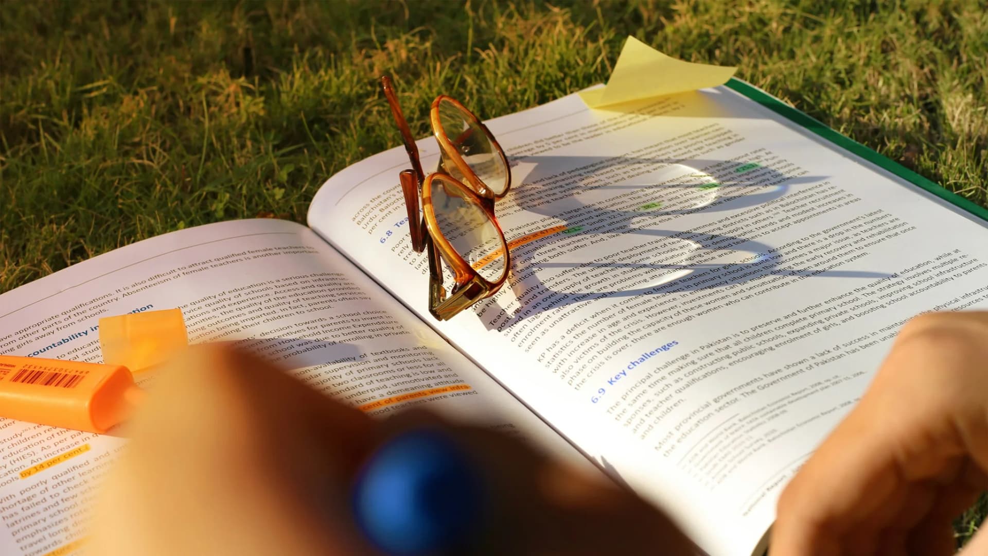 Multi-campus guide to exams, gradebooks, and report cards Illustrative school scene for Multi-campus guide to exams, gradebooks, and report cards