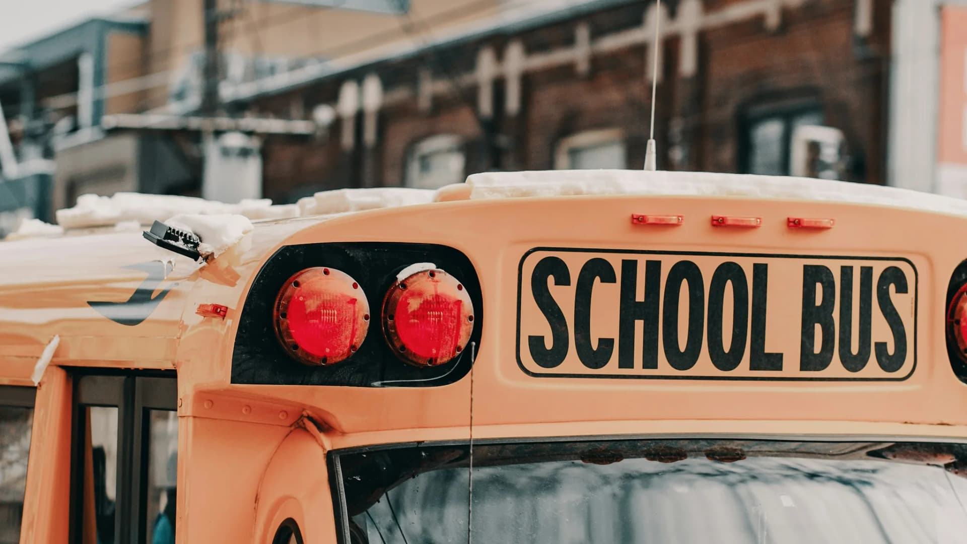 How an administrator can improve timetables and attendance Illustrative school scene for How an administrator can improve timetables and attendance