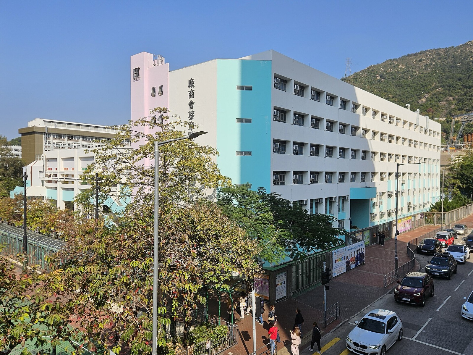 Lycée Montaigne N'Djamena campus in N'Djamena